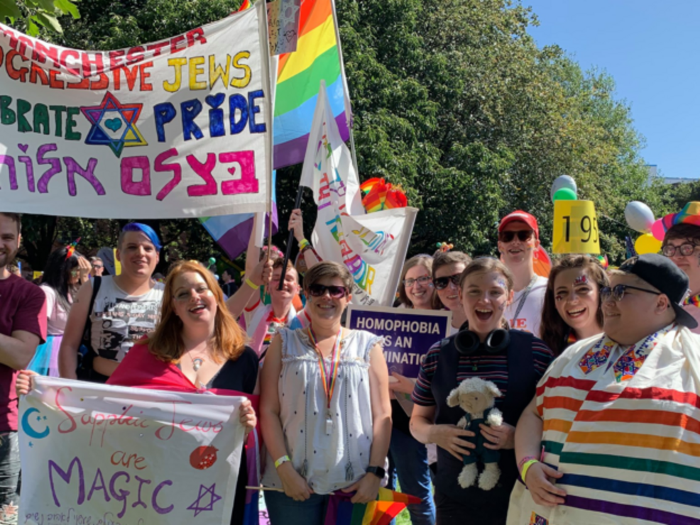 Rabbi Robyn pride 624x468