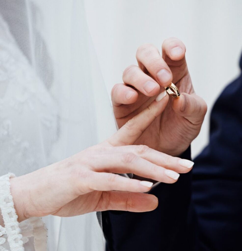 shutterstock 1587664216 768x797